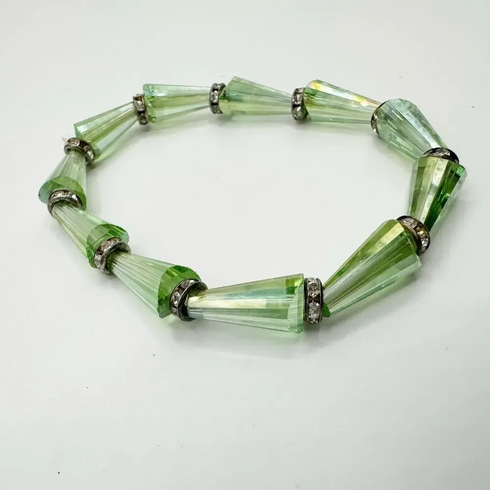 Green stretch beaded bracelet teardrop glass beads Art Deco Retro CZ Rhinestone